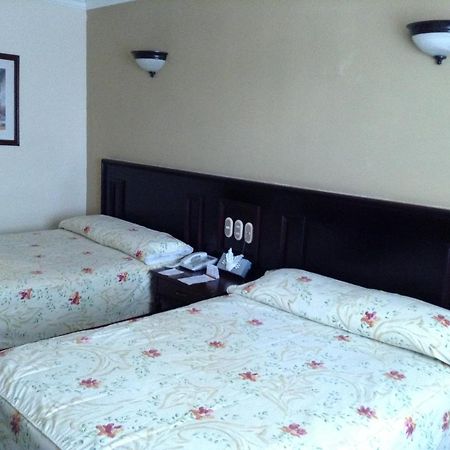 Uruapan  Hotel Real De Uruapan מראה חיצוני תמונה
