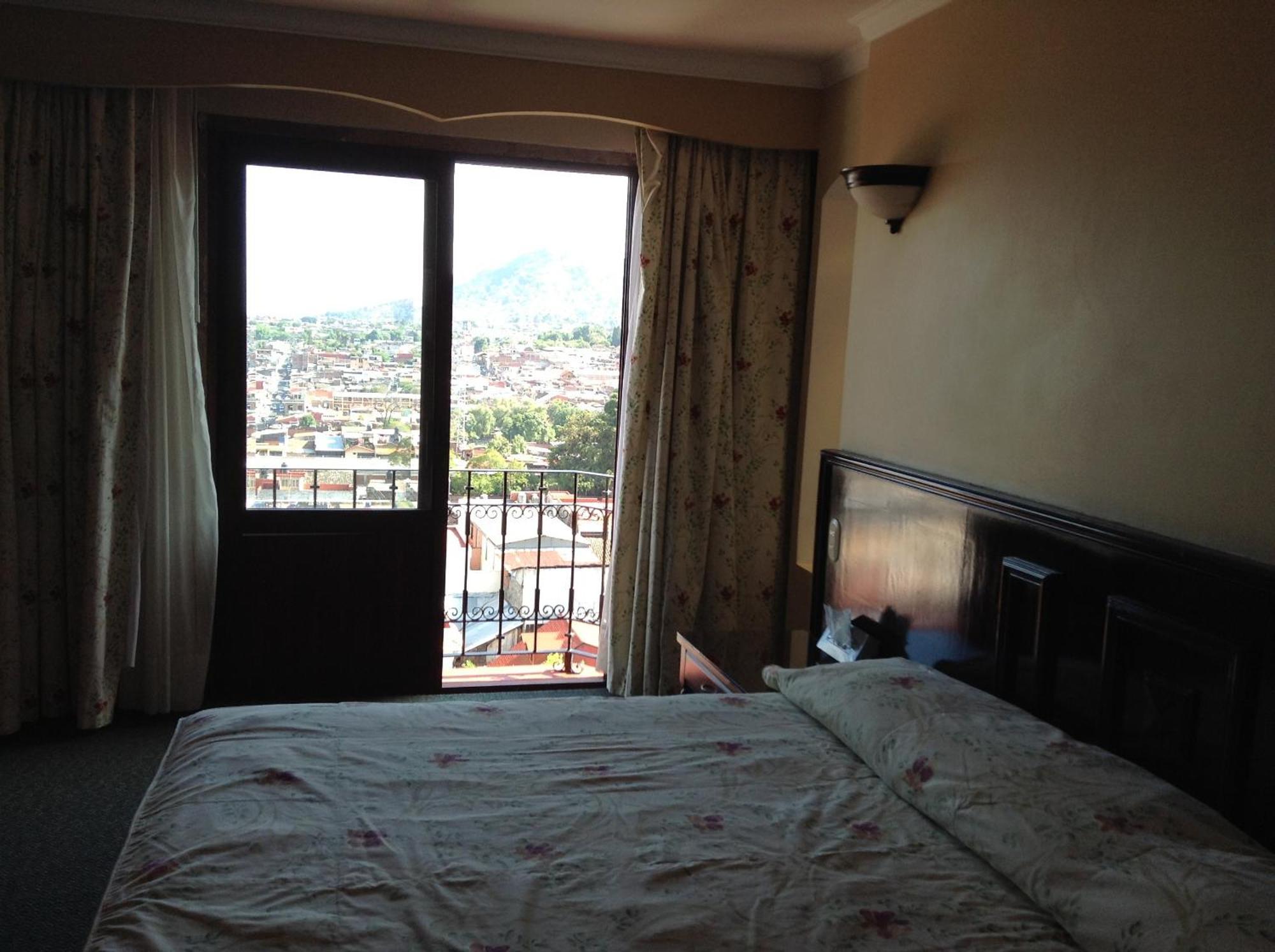 Uruapan  Hotel Real De Uruapan מראה חיצוני תמונה
