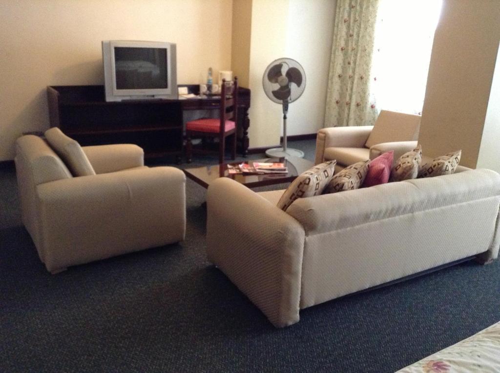 Uruapan  Hotel Real De Uruapan חדר תמונה