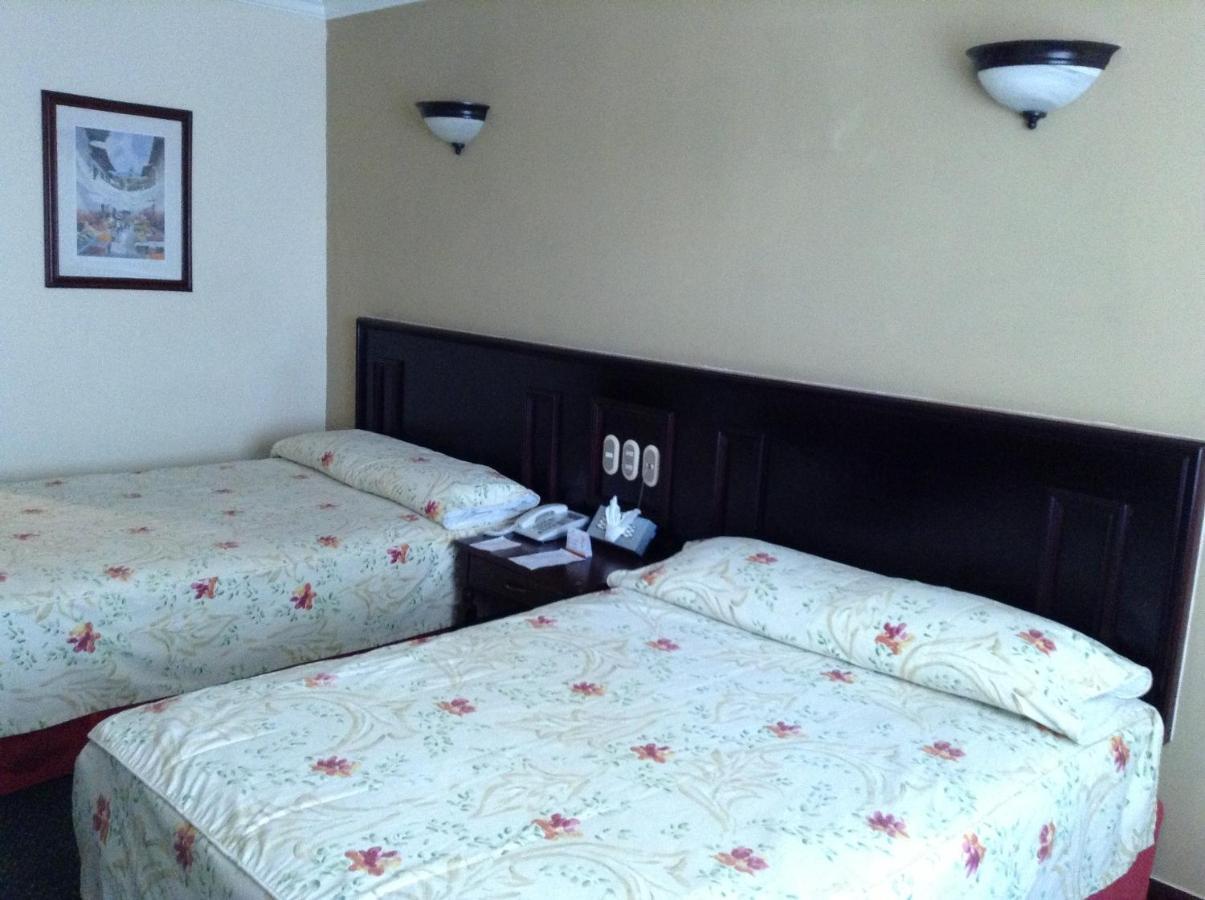 Uruapan  Hotel Real De Uruapan מראה חיצוני תמונה